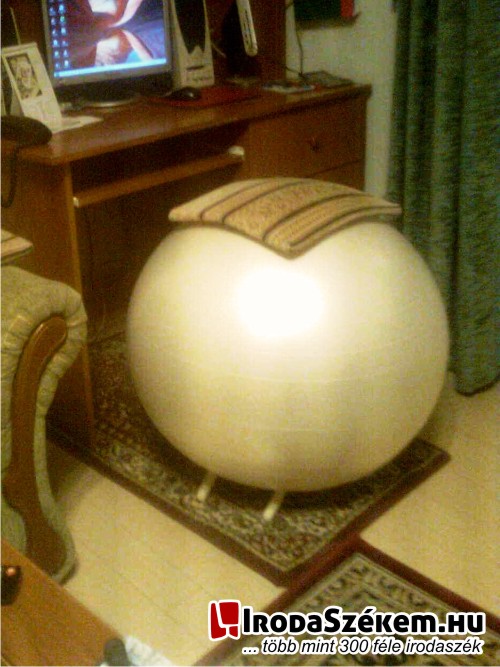 FitBall 65 ülőlabda lábakkal